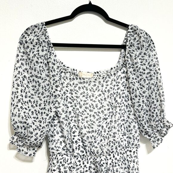 Altar'd State Floral Shorts Romper Sz Small Black White Elastic Waist w/Tie - Picture 3 of 8